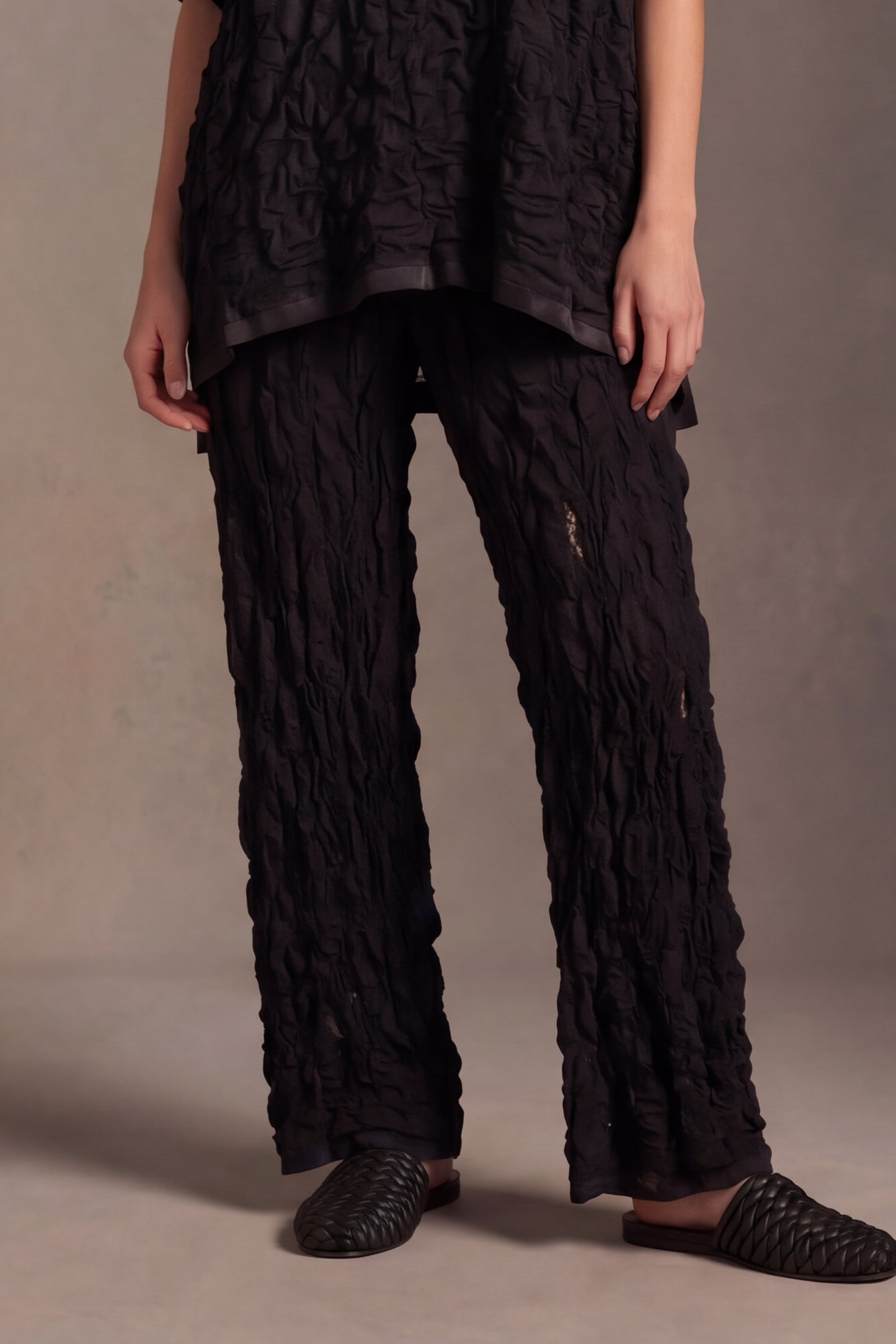 Pantalone in pizzo strutturato