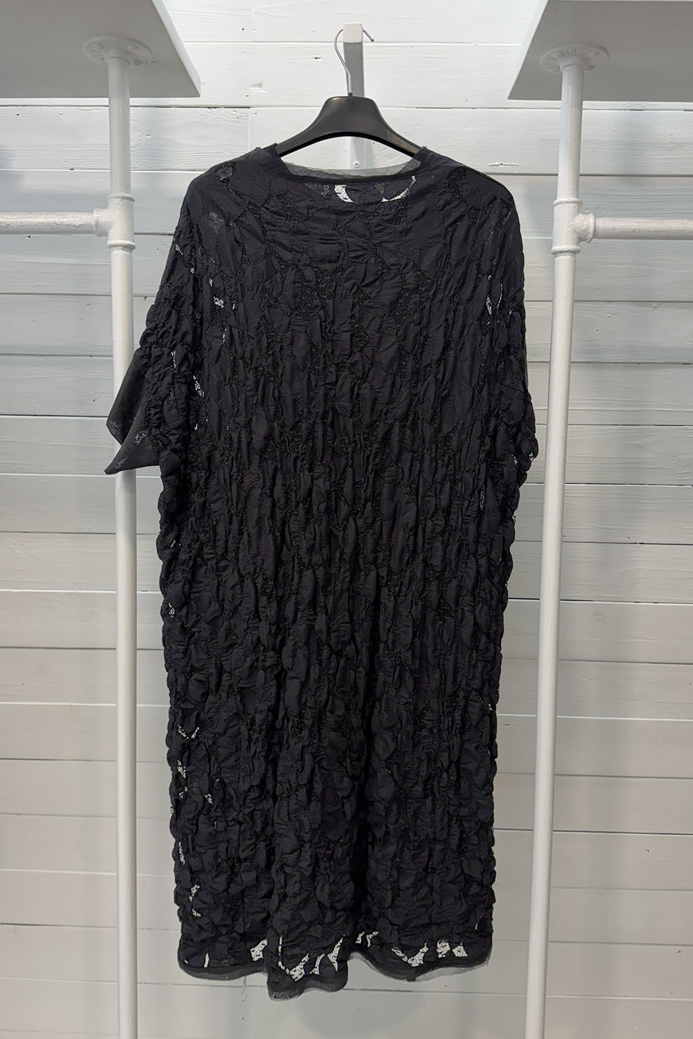 Abito in pizzo strutturato