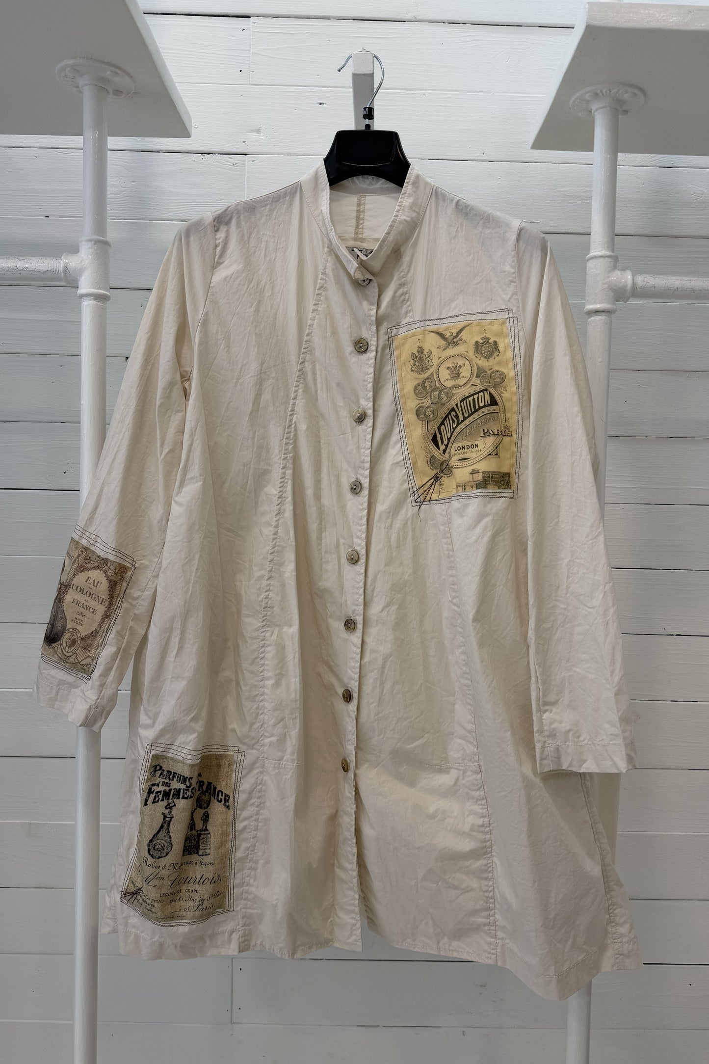 Camicione a ovetto con patch vintage