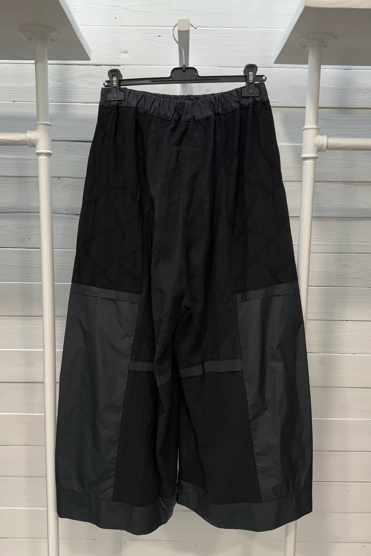 Pantalone inserti